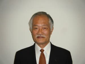 井上満郎理事長写真